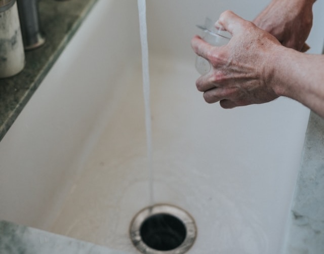 Why Professional Plumbing and Drain Cleaning Services Matter for Phoenix Homeowners